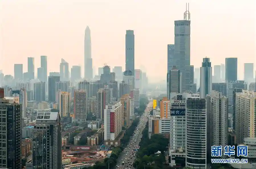 跟党一起创业，从改革开放40年看中国砥柱