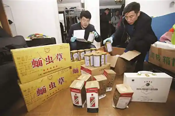 南京破获一保健品诈骗案：专坑老人 20元眼药水卖1.2万