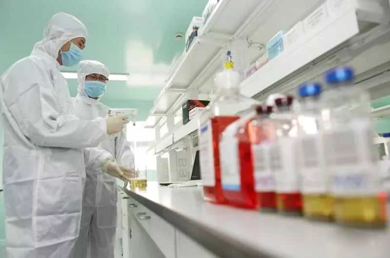 紧急时刻！临平12位交警冲进献血站，齐刷刷亮出胳膊