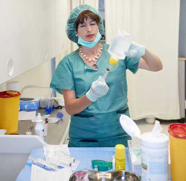 海南：压缩进口特许药械认定时限 由3个工作日缩短到1个工作日